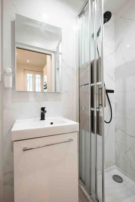 Appartement Charming In The Center Of
